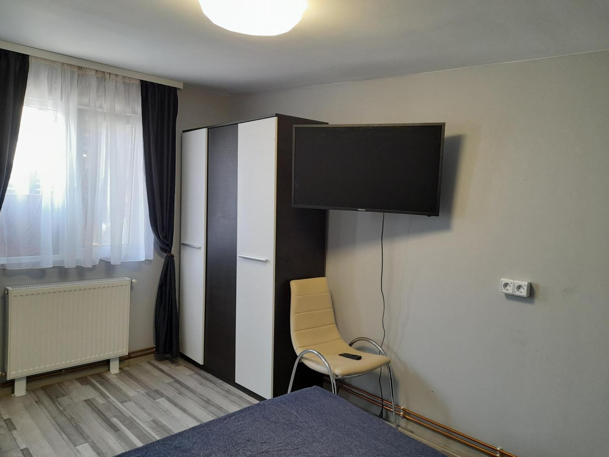 Garsoniera Sic Zona Terapia Zona Linistita La Casa Cu Parcare Appartement Cluj-Napoca Buitenkant foto