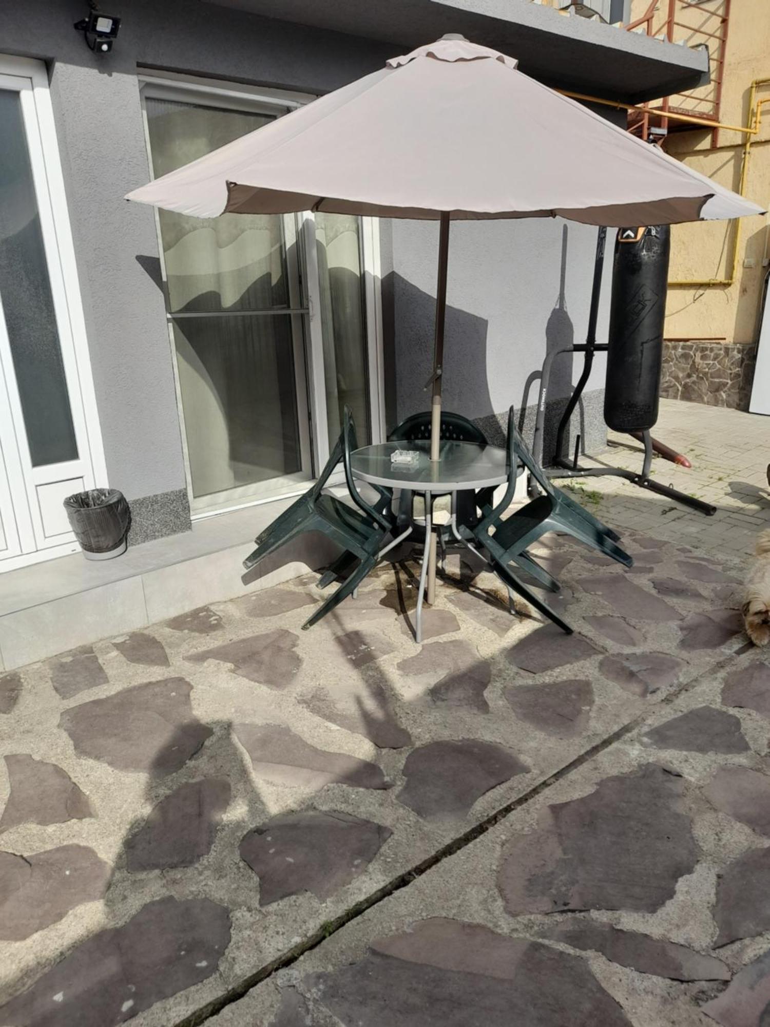 Garsoniera Sic Zona Terapia Zona Linistita La Casa Cu Parcare Appartement Cluj-Napoca Buitenkant foto