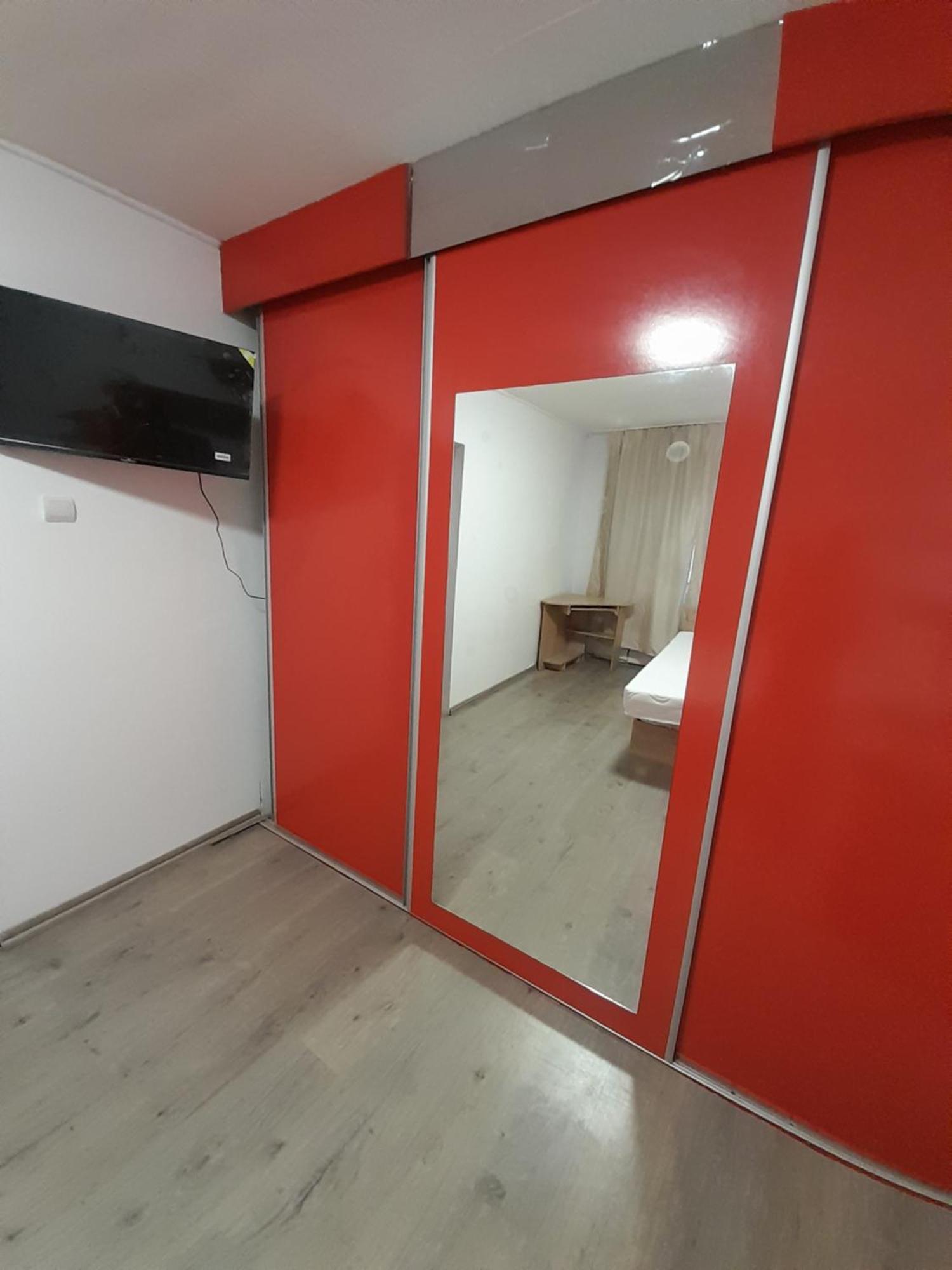 Garsoniera Sic Zona Terapia Zona Linistita La Casa Cu Parcare Appartement Cluj-Napoca Buitenkant foto