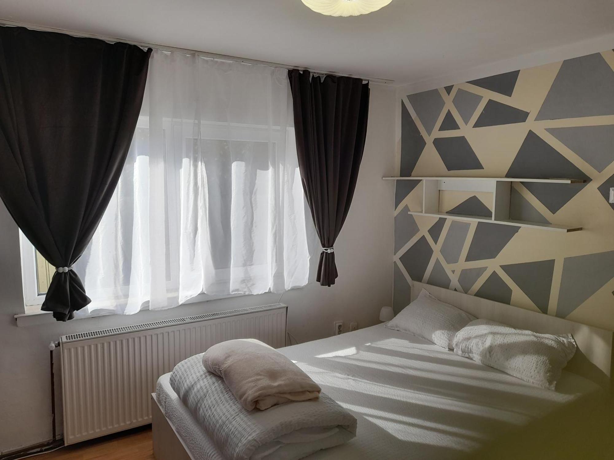 Garsoniera Sic Zona Terapia Zona Linistita La Casa Cu Parcare Appartement Cluj-Napoca Buitenkant foto